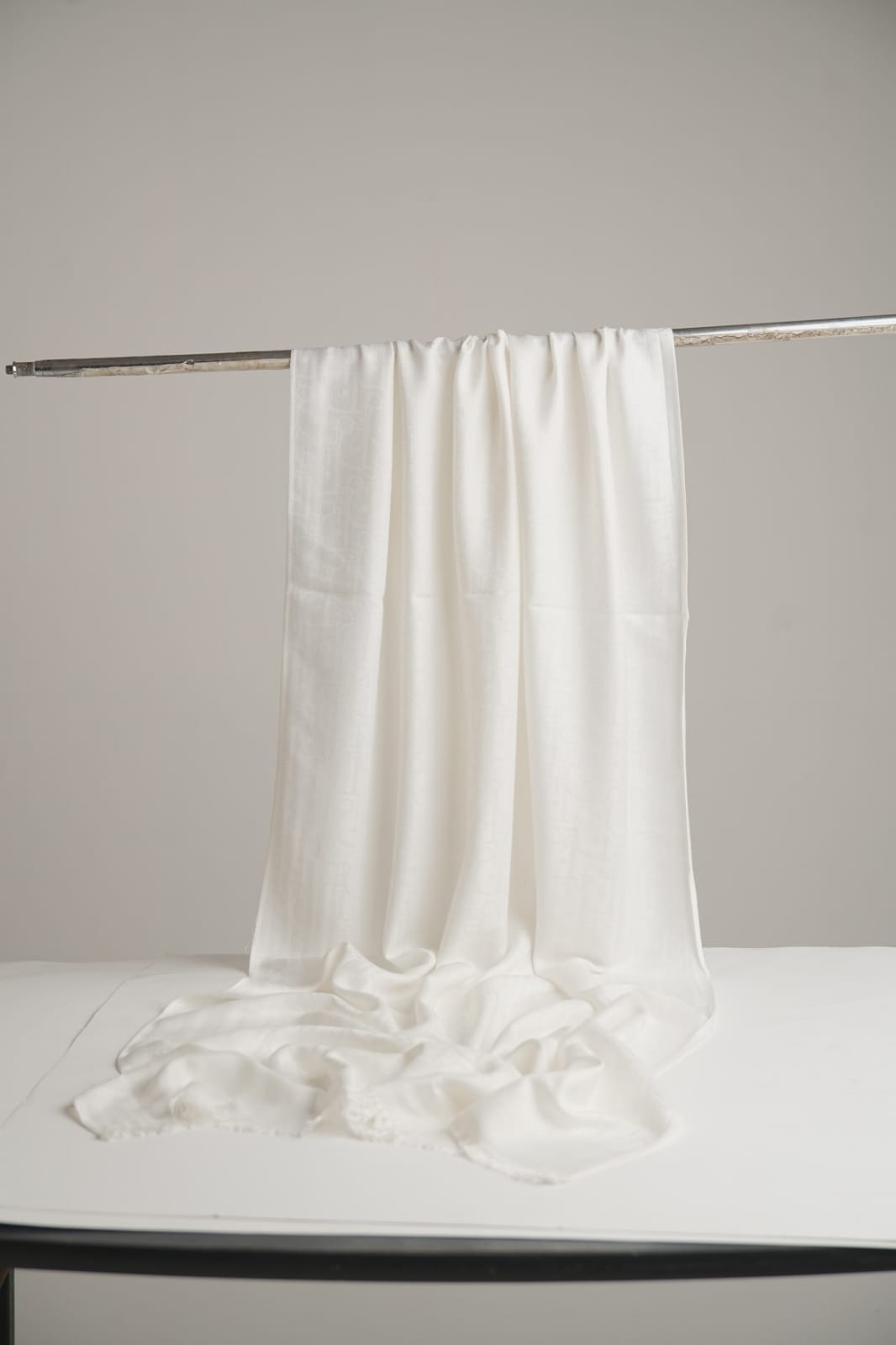Elegant White Curtain for a Stylish Home - Image 5